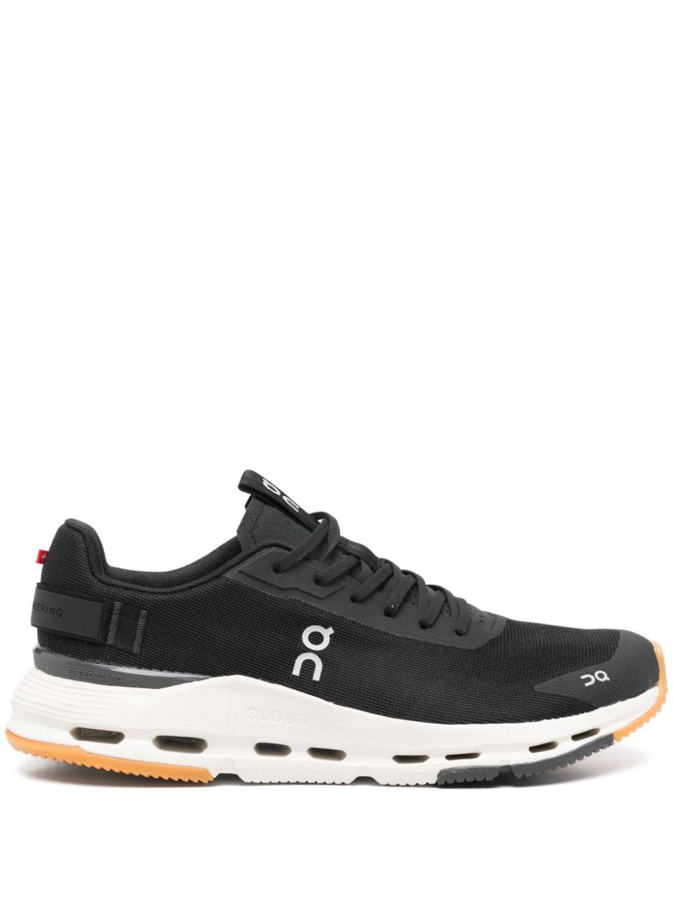 QC On Running Cloud Nova Black White 2