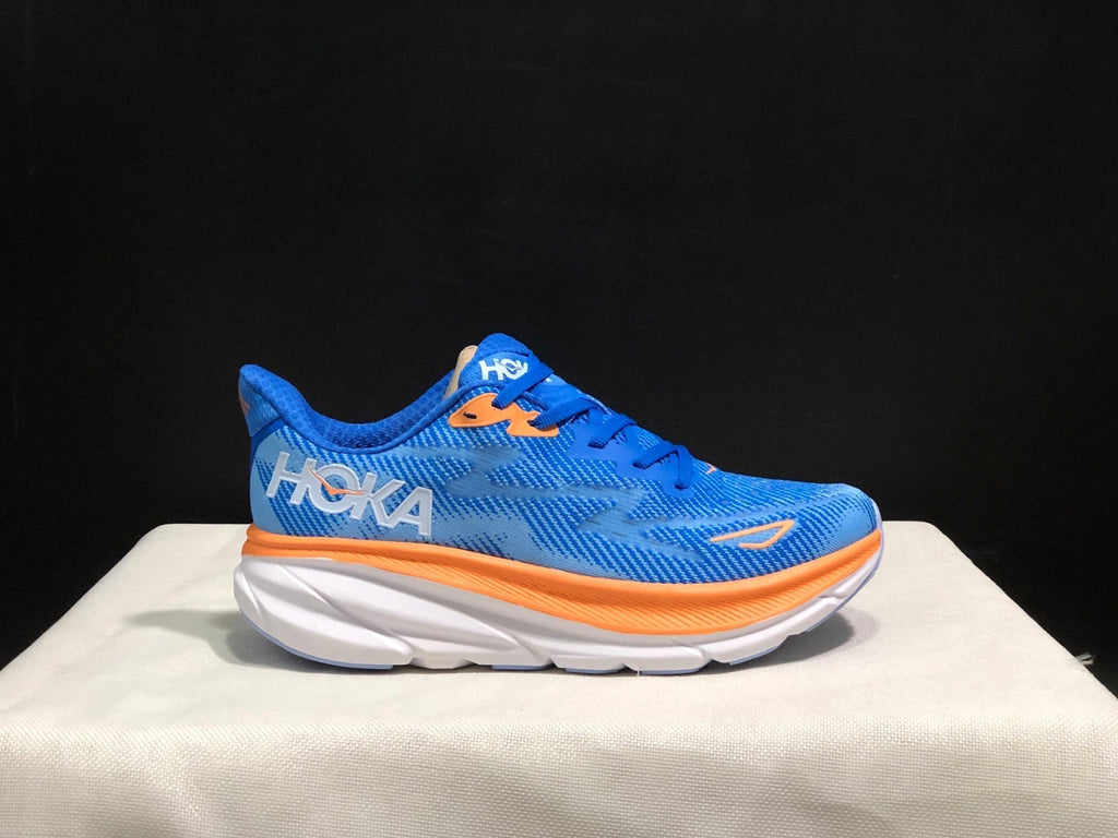 HOKA ONE ONE Clifton 9